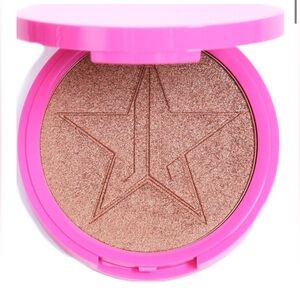 Jeffree Star Cosmetics Skin Frost in “Dark Horse”. Highlighter
